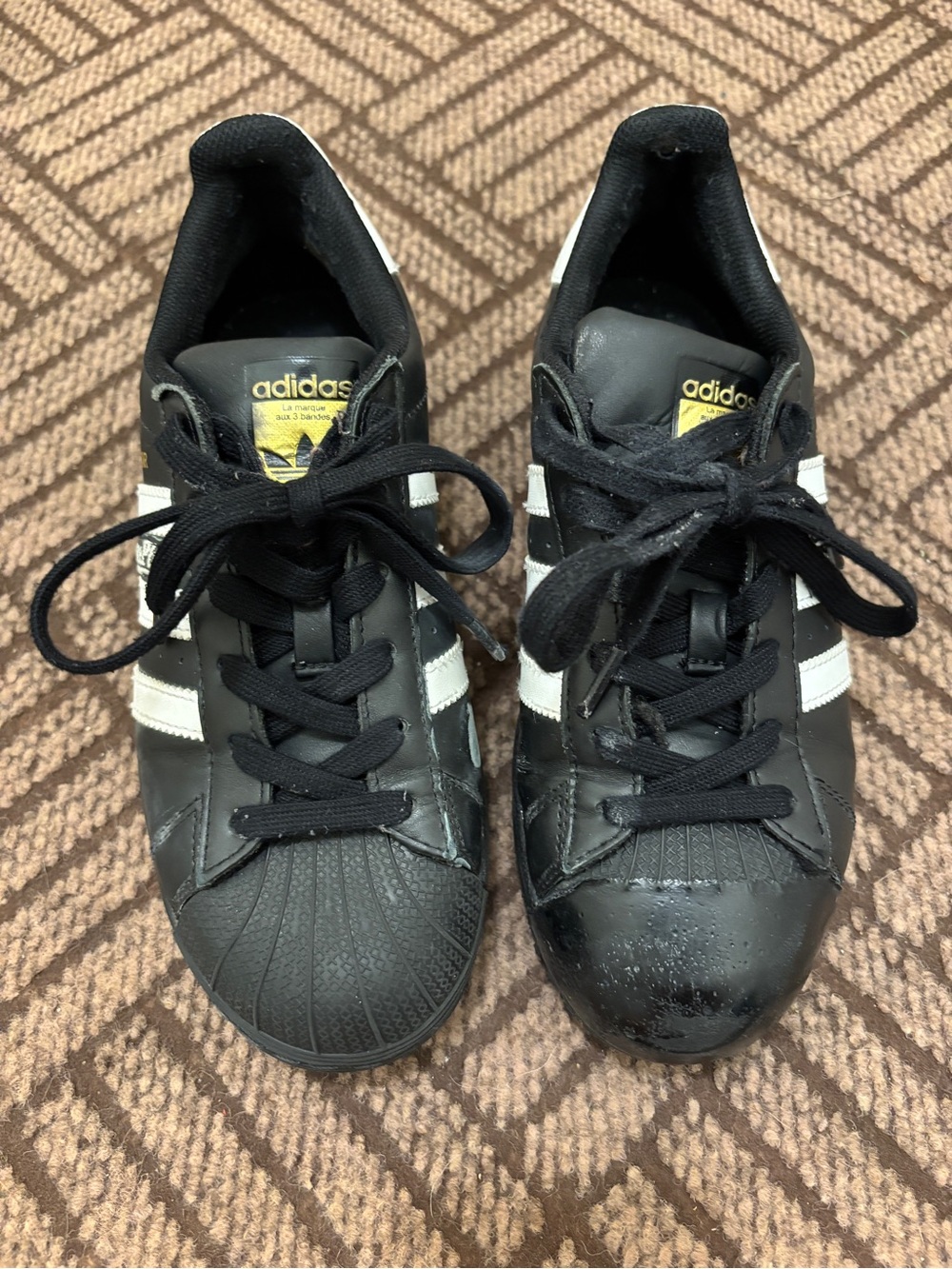 adidas Unisex Custom Left Handed Curling Shoes - Black & White Classic Superstar